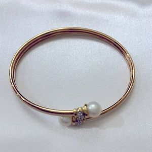 10k Yellow Gold Pearl Diamond Bangle